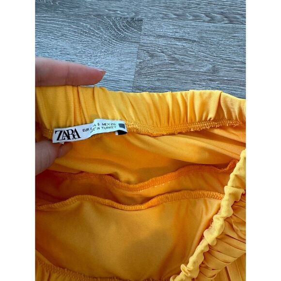 Zara EUC Pleated Mustard Yellow Mini Skirt Size S Tiered - Picture 8 of 10